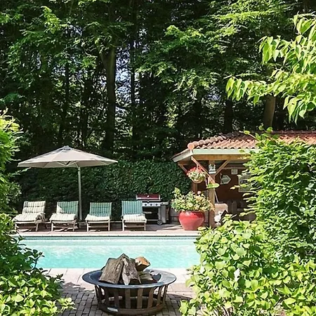 Villa-Lila-Mit-Pool Daire
