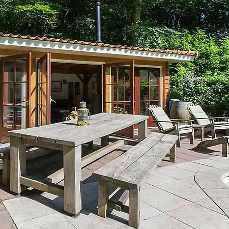Villa-Lila-Mit-Pool *